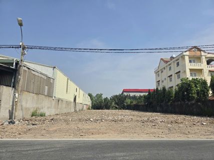 Bán đất mặt tiền Bưng Ông Thoàn, Tăng Nhơn Phú B, DT 1968m2 ngang 22.4m, kết nối tiện, giá tốt